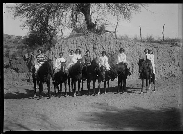 A la Escuela a Caballo