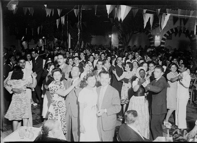 Baile en Patio Andaluz
