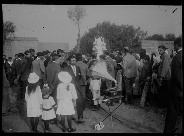 Procesión Religiosa en San Luis