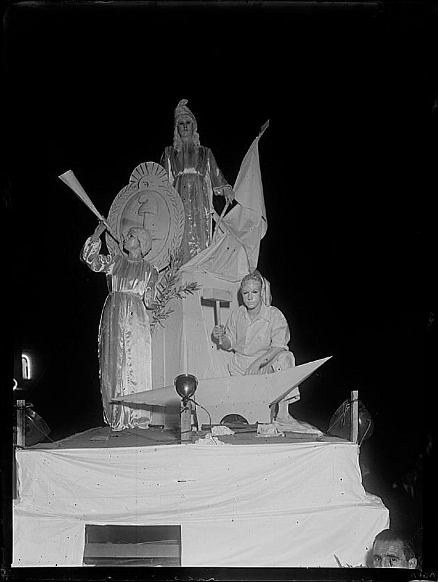 Procesión Cívica 1