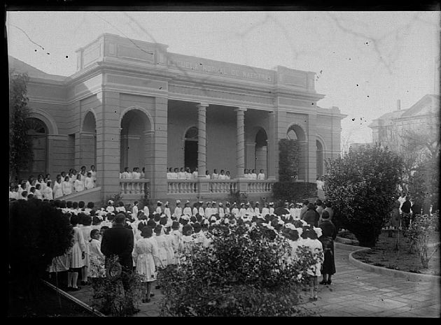 Escuela Paula Domínguez de Bazán