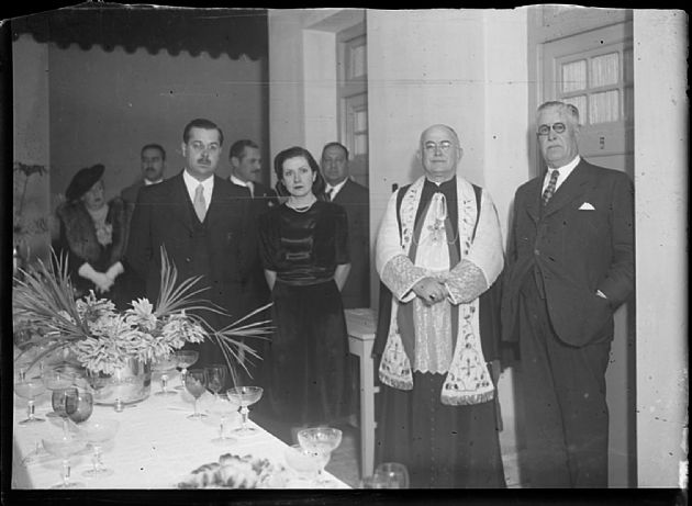 Brindis con autoridades 1