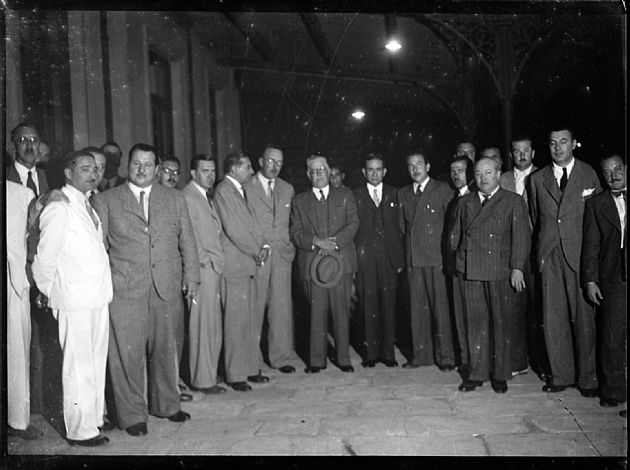 Toribio Mendoza en Estación de Ferrocarril