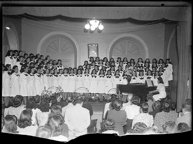 Acto en Escuela Paula Domínguez de Bazán  2