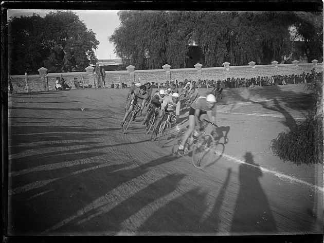 Carrera de Ciclistas II