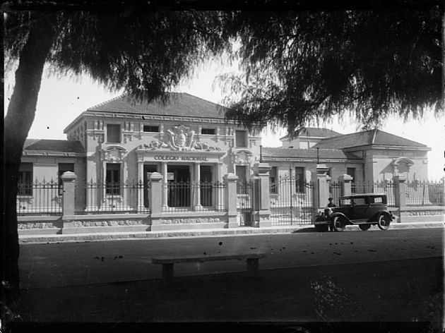 Fachada  del Colegio Nacional