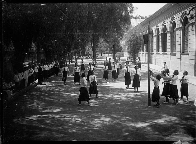 Escuela Paula Domínguez de Bazán