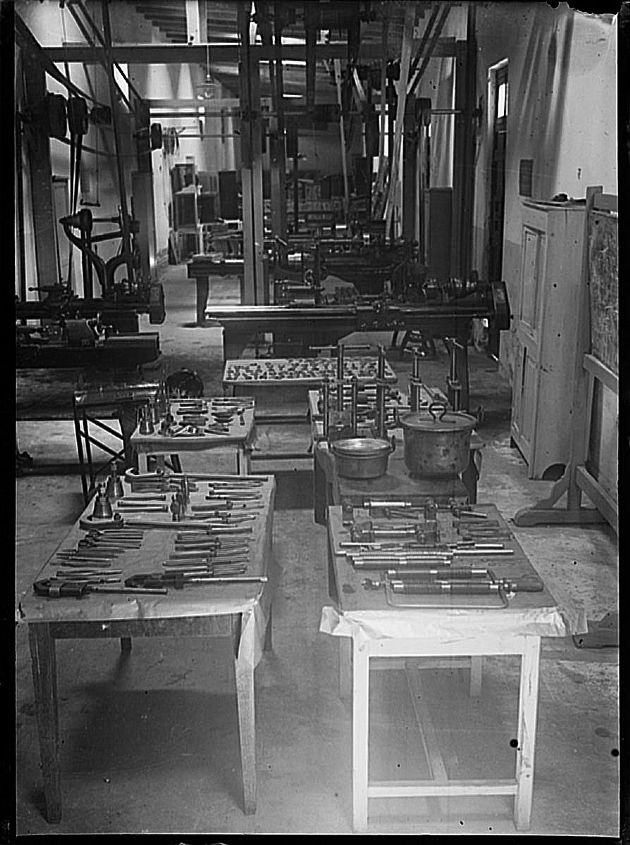 Escuela de Artes y Oficios IV