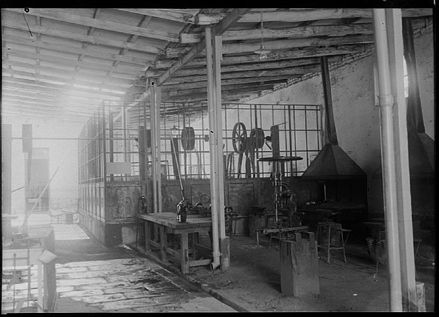 Escuela de Artes y Oficios VI