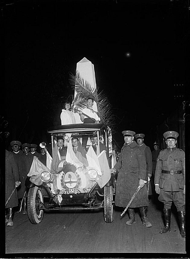 Carroza Alegórica Procesión Cívica 1