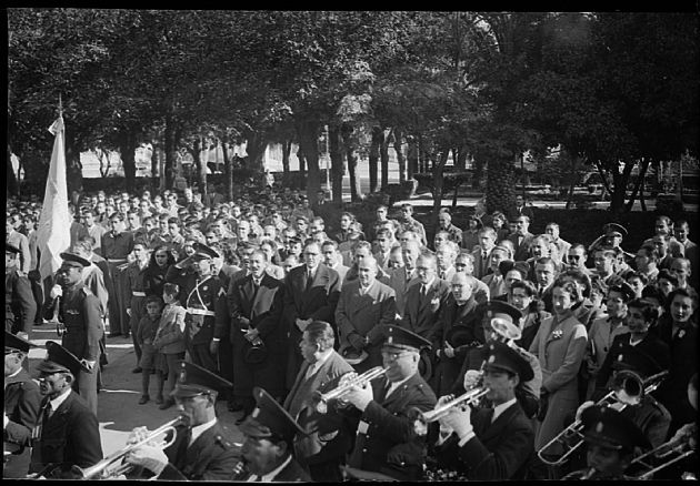 Acto en Plaza Pringles 2