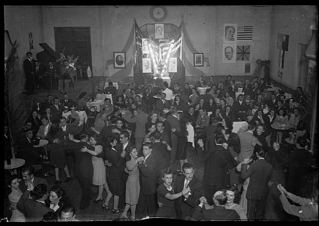 Cena y Baile en el Club Social