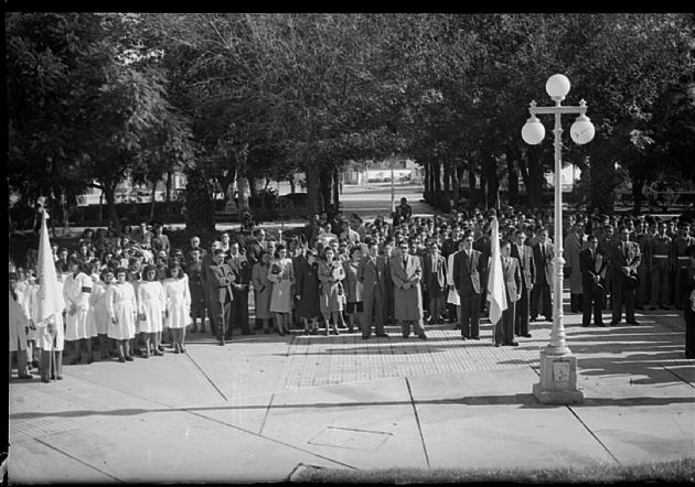 Acto en Plaza Pringles
