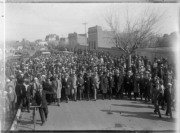 Peregrinación por Av. Illía 2