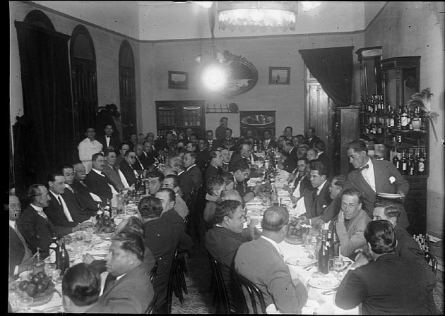 Festejo Político VI