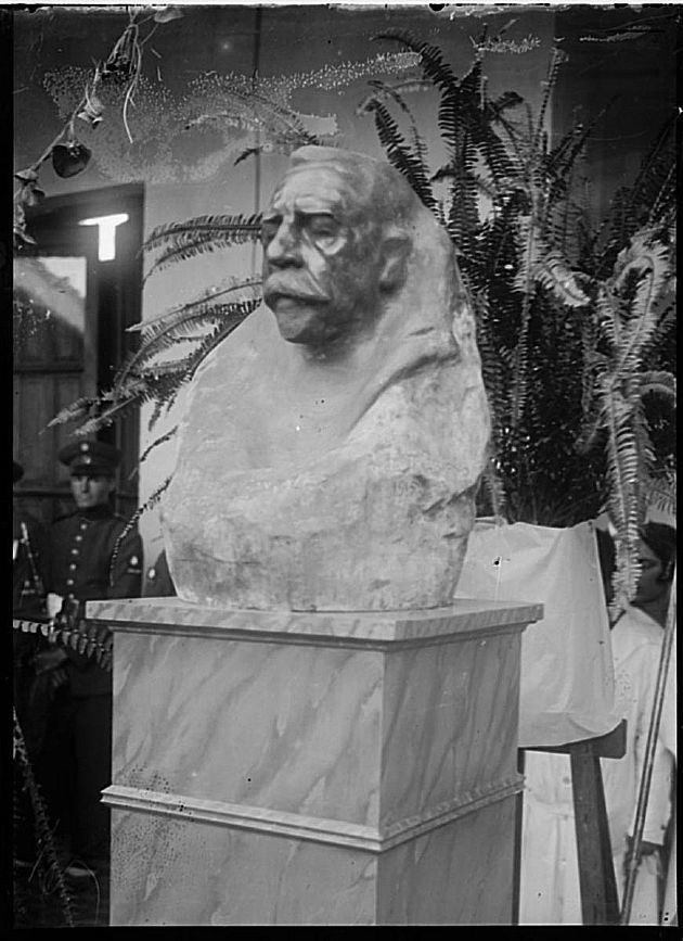 Figura en Relieve