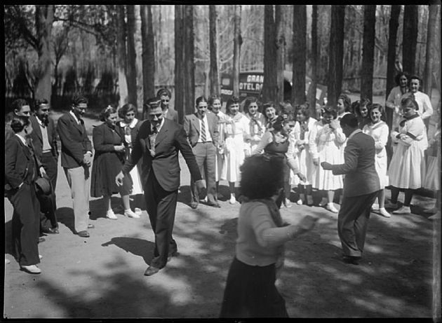 Bailando el Pericón