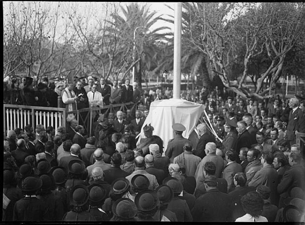 Inauguración Mástil Plaza Independencia 2