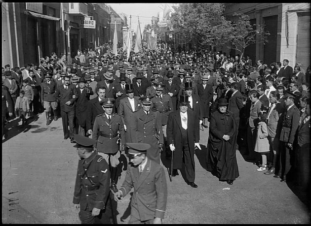 Toribio Mendoza camino al Te Deum