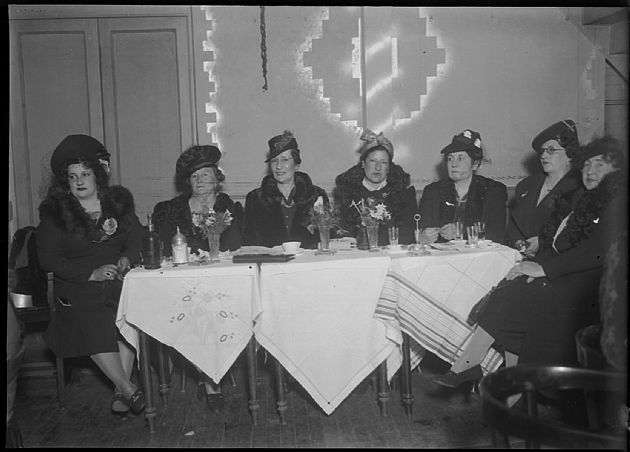 Las Damas y el Vermouth