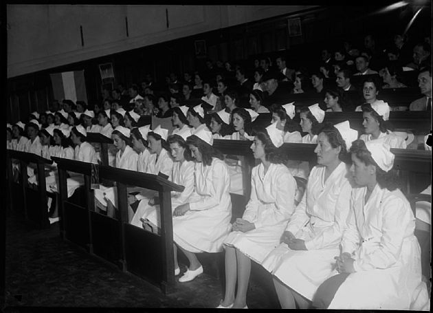 Enfermeras Cruz Roja 1