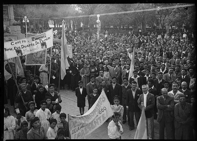 Gremios en Plaza Pringles 3