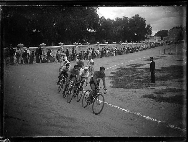 Carrera de Ciclistas VI