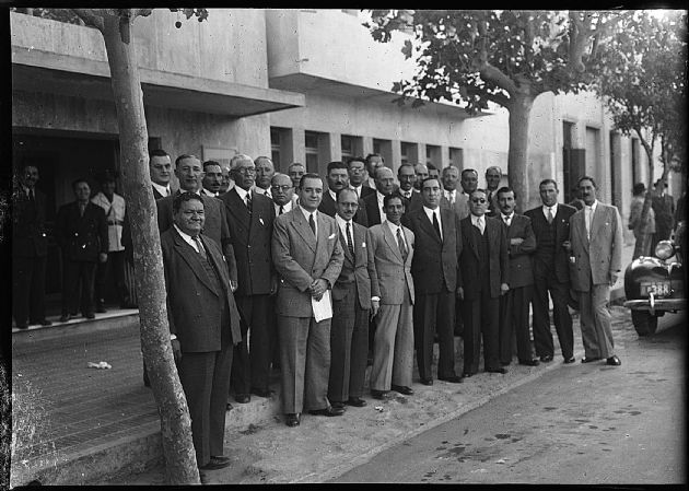 Politicos y Funcionarios