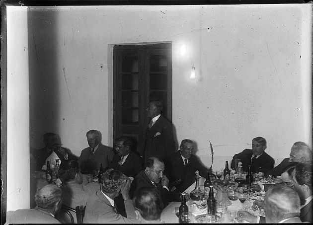 Dr. Alberto Arancibia Rodriguez en el interior 2