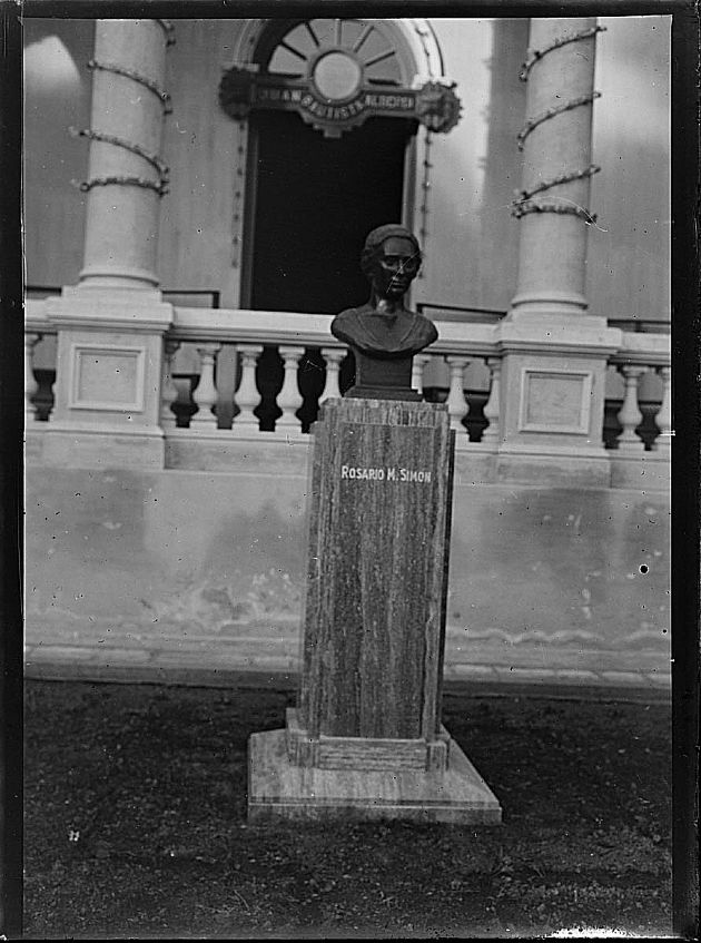 Rosario M. Simón 1