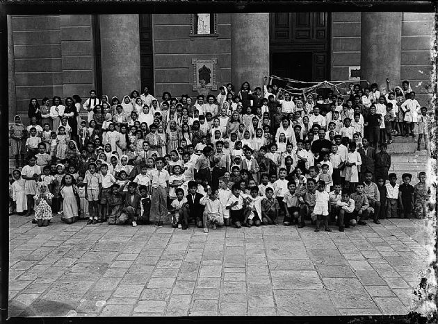 Niños en Iglesia Catedral
