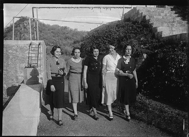 Jóvenes Damas de Paseo