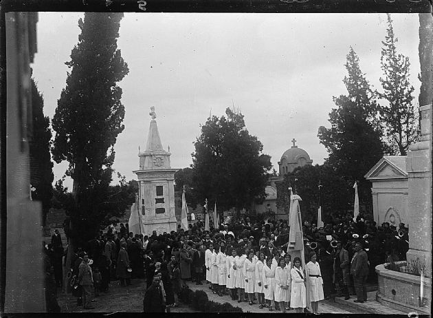 Obelisco en Homenaje a Juan P. Pringles 1