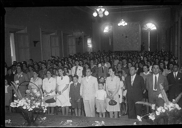 Acto en Esc. Paula Domínguez de Bazán