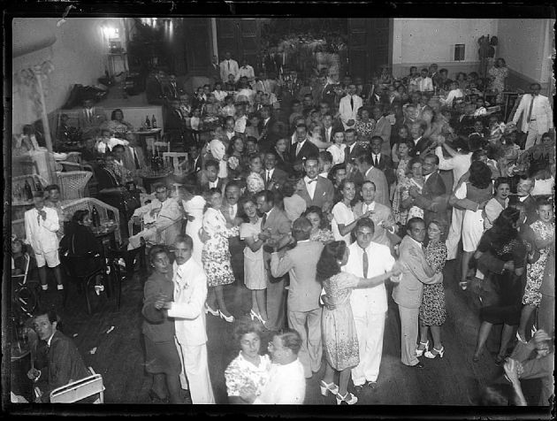 Cena y Baile I