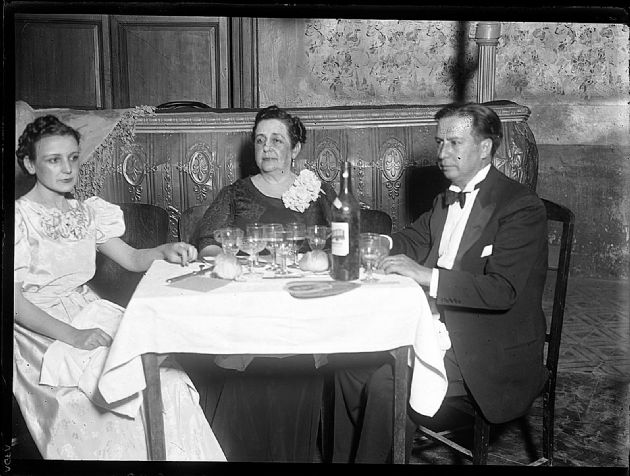 Cena en el Teatro San Luis I