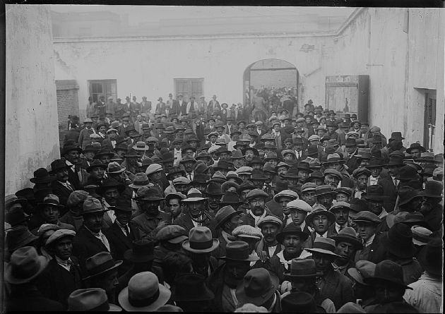 ¿Se Usaba Sombrero?