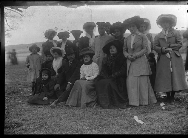Las Damas en el Campo