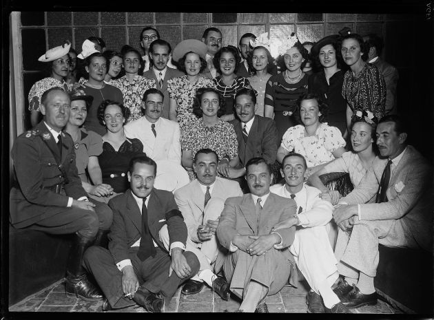 Familiares y Amigos