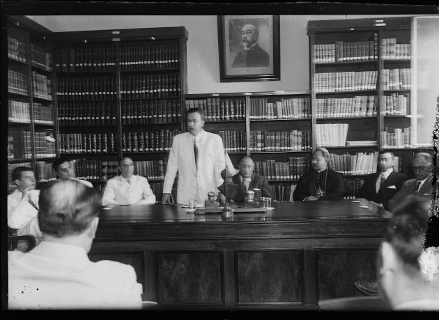 El Sr. Gobernador Dr. Zavala Ortiz I