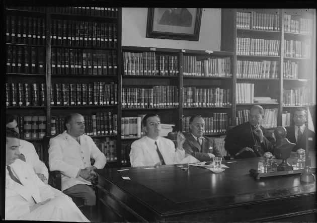 El Sr. Gobernador Dr. Zavala Ortiz