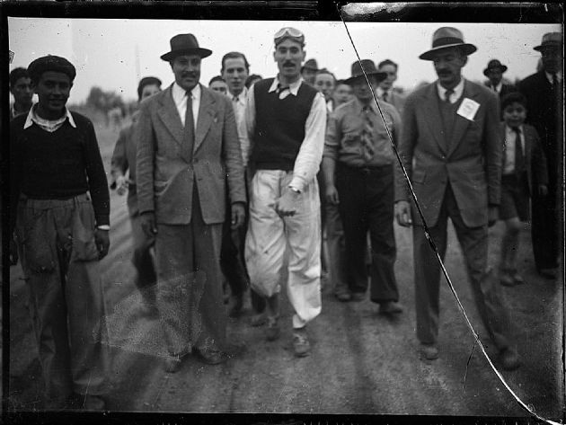 Carrera de auto Categoria 27.