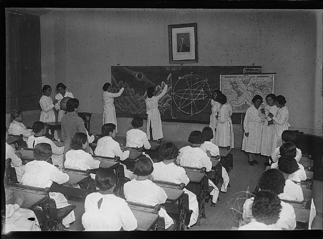 Escuela “Paula Domínguez de Bazán” 7
