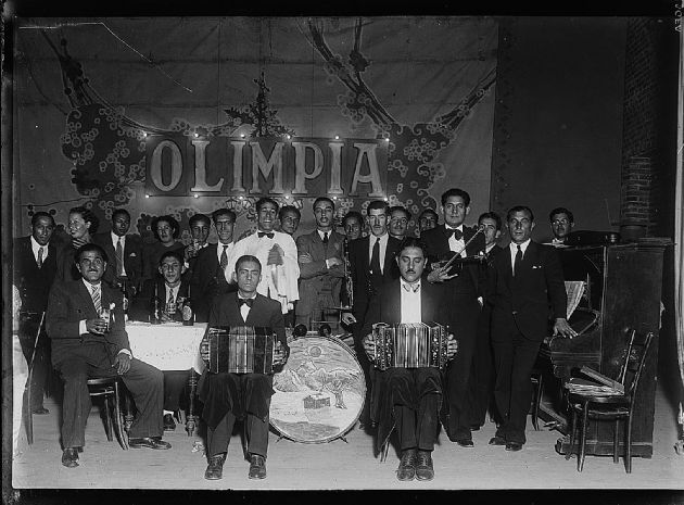 Fiesta en el Club Olimpia