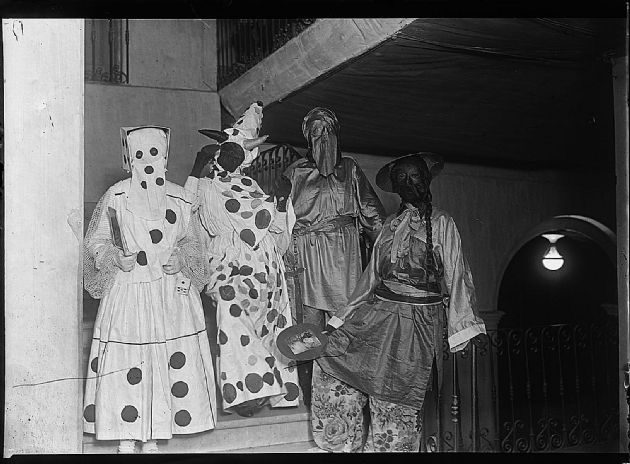 TRAJES DE CARNAVAL