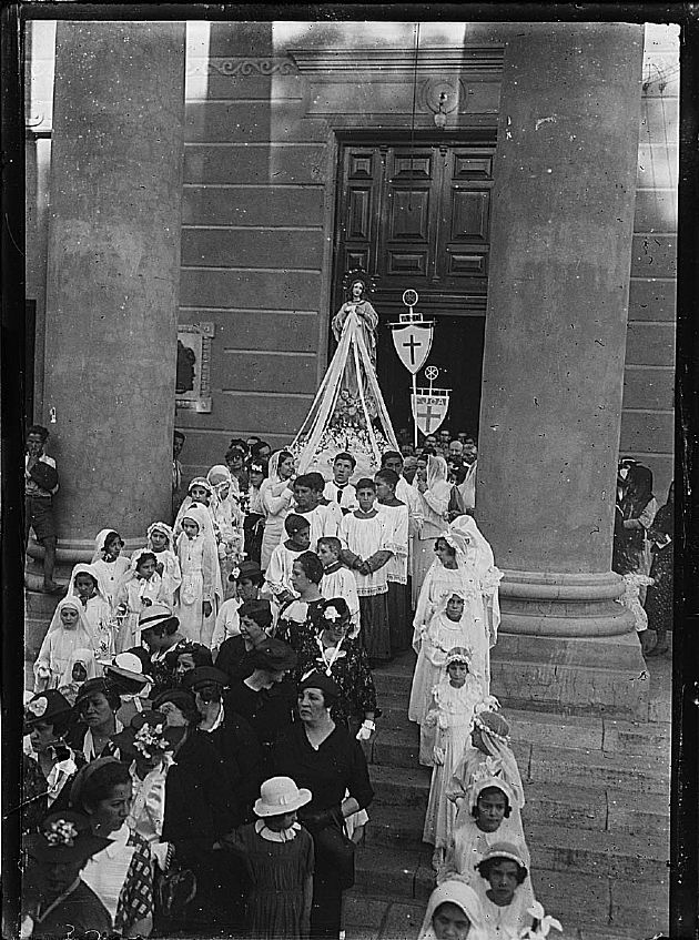 Procesión Virgen María 2