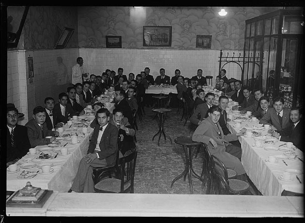 Merienda con las Autoridades