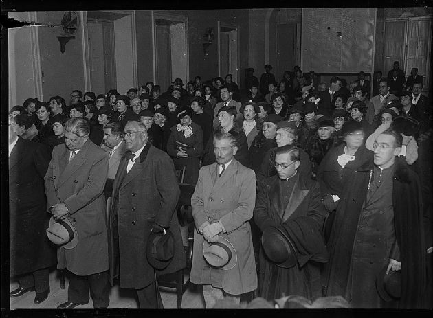 Autoridades en acto educativo