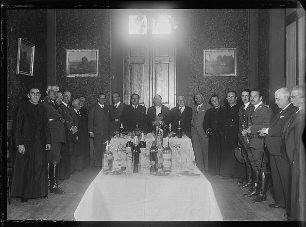 Brindis de la Alta Sociedad