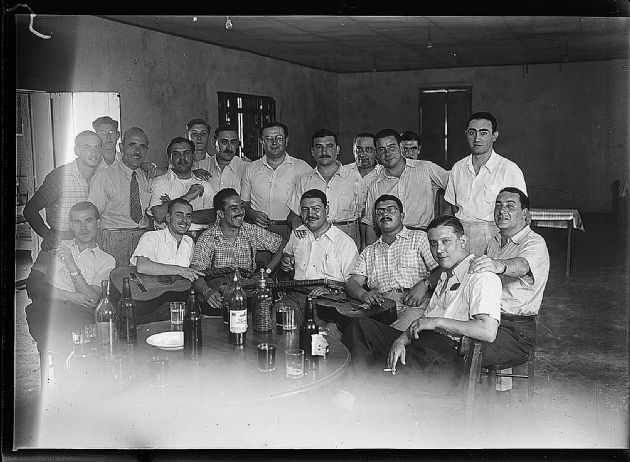 Guitarreros y Amigos